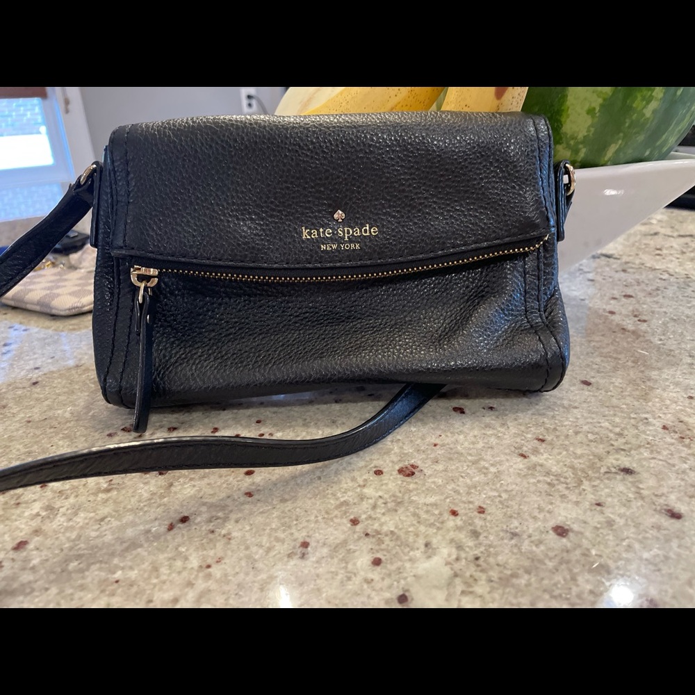 GENTLY USED KATE SPADE CROSSBODY